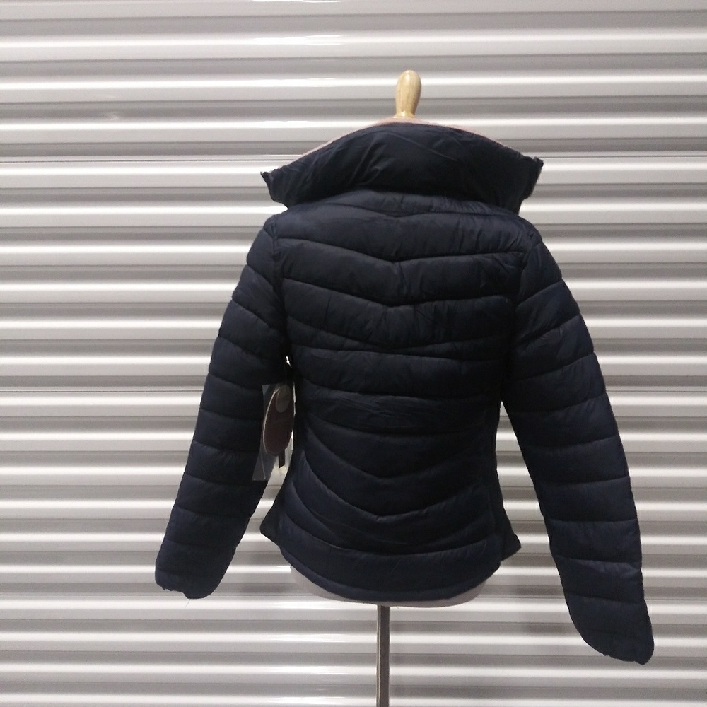 Reversible Puffer Jacket - Picture 4 of 6